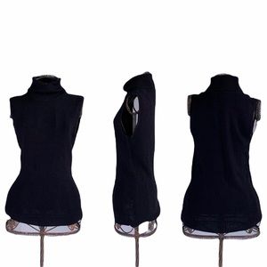 Grace Dane Lewis black sleeveless turtle neck